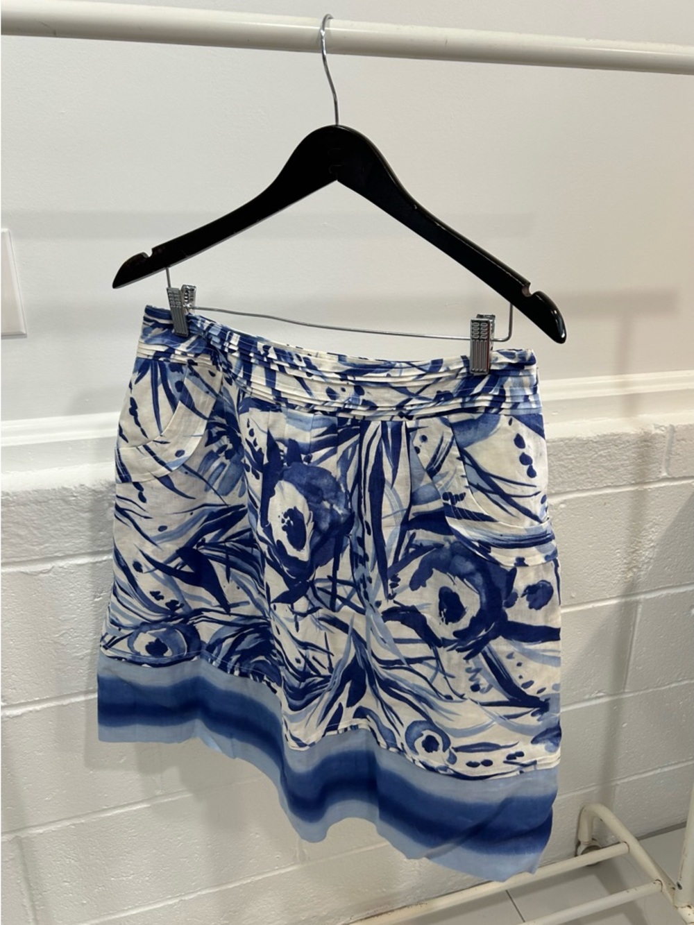 Carlisle Blue and White Floral Linen Skirt
